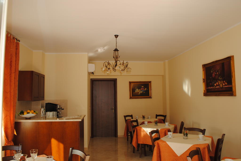 B&B Mareagro Санта-Тереза-ди-Рива Номер фото