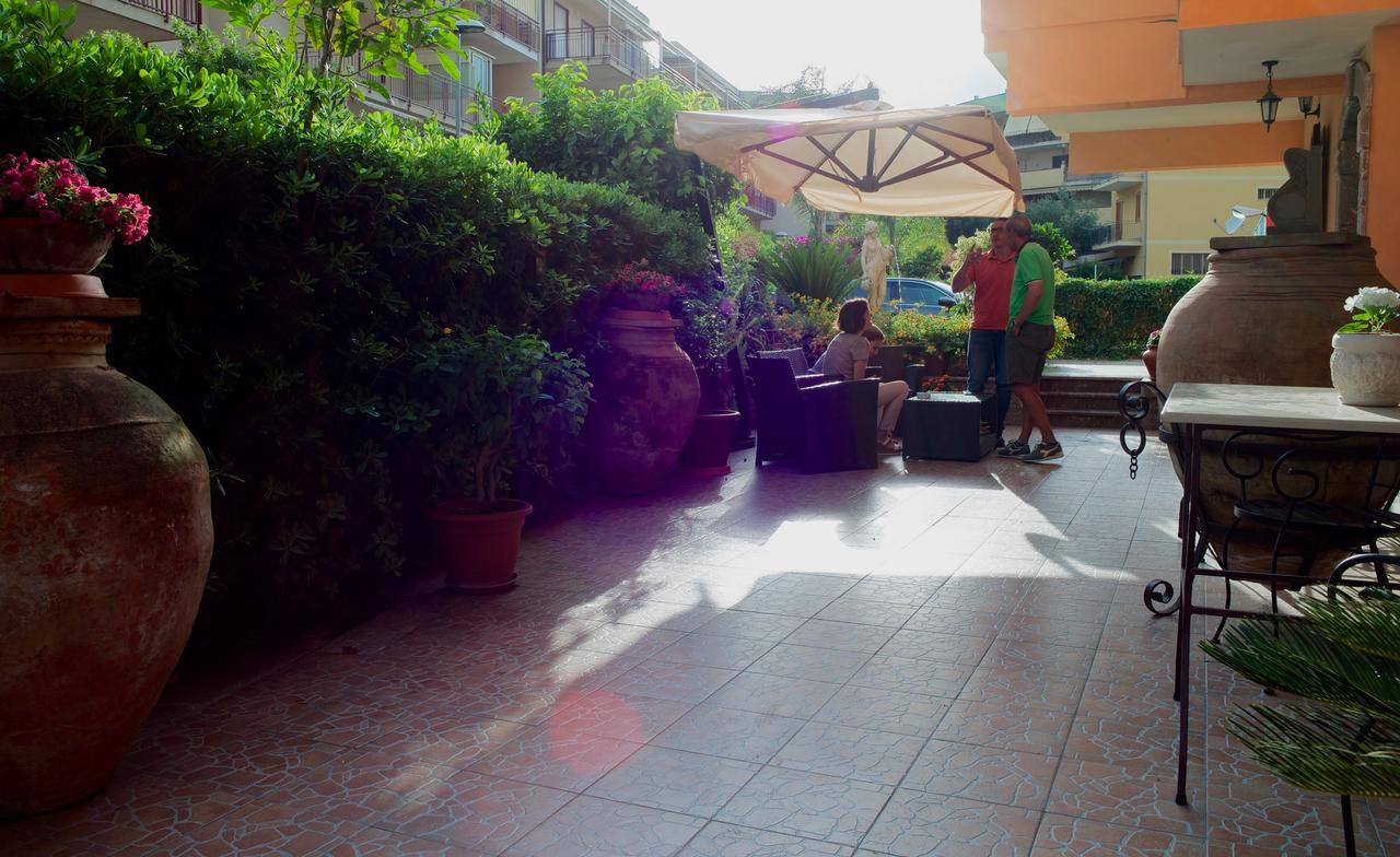 B&B Mareagro Санта-Тереза-ди-Рива Экстерьер фото